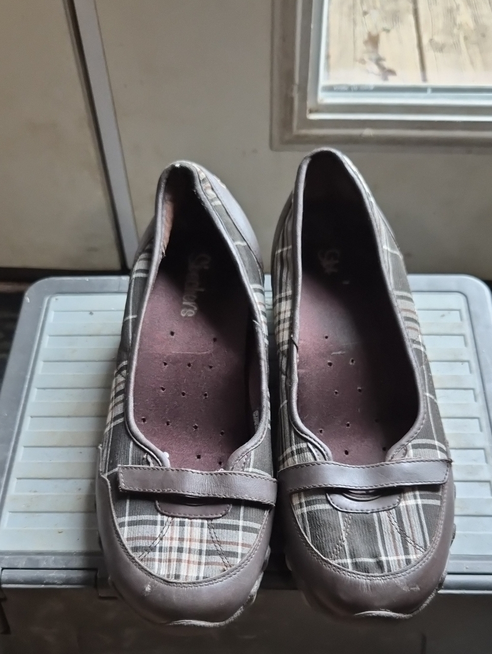 Skechers Women's Brown Plaid Slip-On Loafers